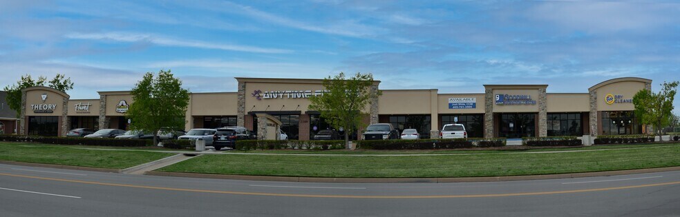 2201-2225 SW 104th St, Oklahoma City, OK à louer - Photo du bâtiment - Image 2 de 3