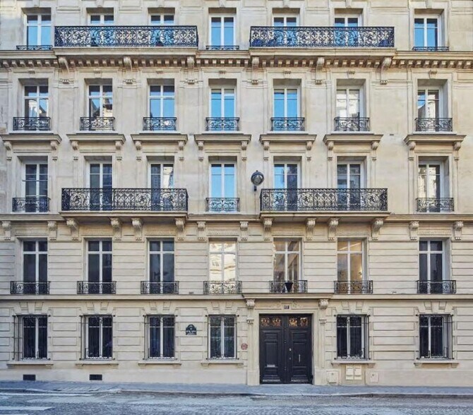 13 Rue Du Docteur Lancereaux, Paris for lease - Building Photo - Image 1 of 9