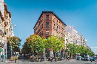 Plus de détails pour Calle De Santa Engracia, 112, Madrid - Vente au détail à louer