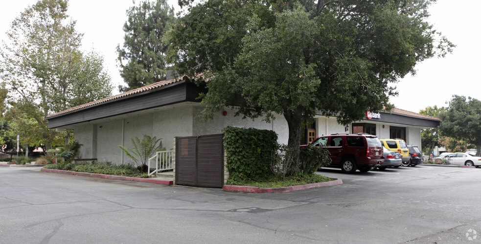 1669 N Mountain Ave, Upland, CA for lease - Building Photo - Image 3 of 3