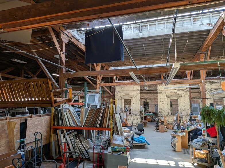 1740 W Webster Ave, Chicago, IL for lease - Interior Photo - Image 2 of 15