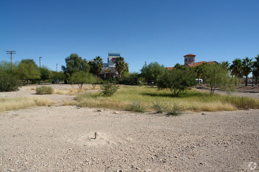 6967 S Tucson Blvd, Tucson, AZ à vendre - Photo du bâtiment - Image 2 de 3