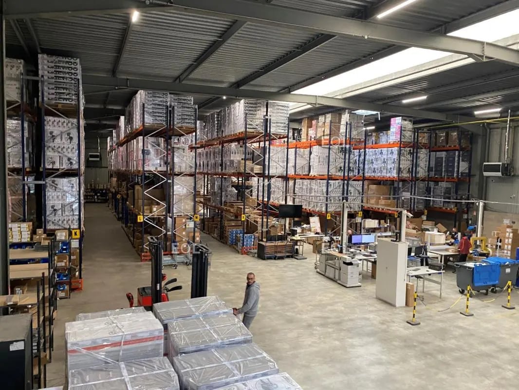 Industrial in Santeny for lease Interior Photo- Image 1 of 6