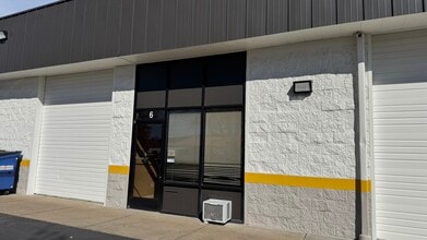 965 Tyinn St, Eugene, OR for lease Interior Photo- Image 1 of 3