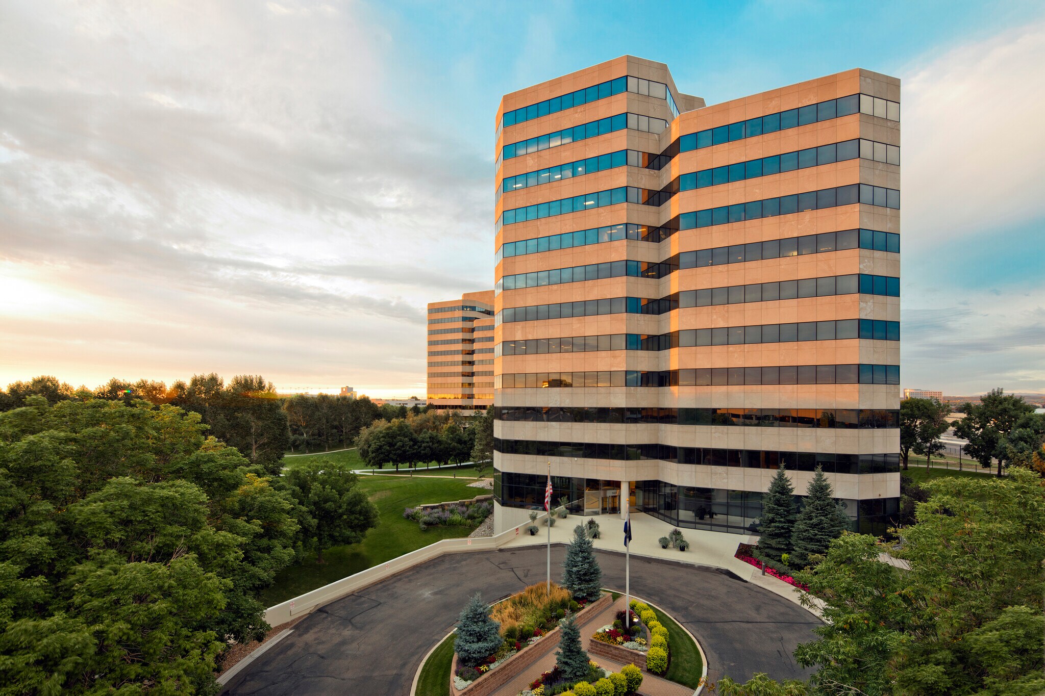 5613 Dtc Pky, Greenwood Village, CO for lease Building Photo- Image 1 of 15