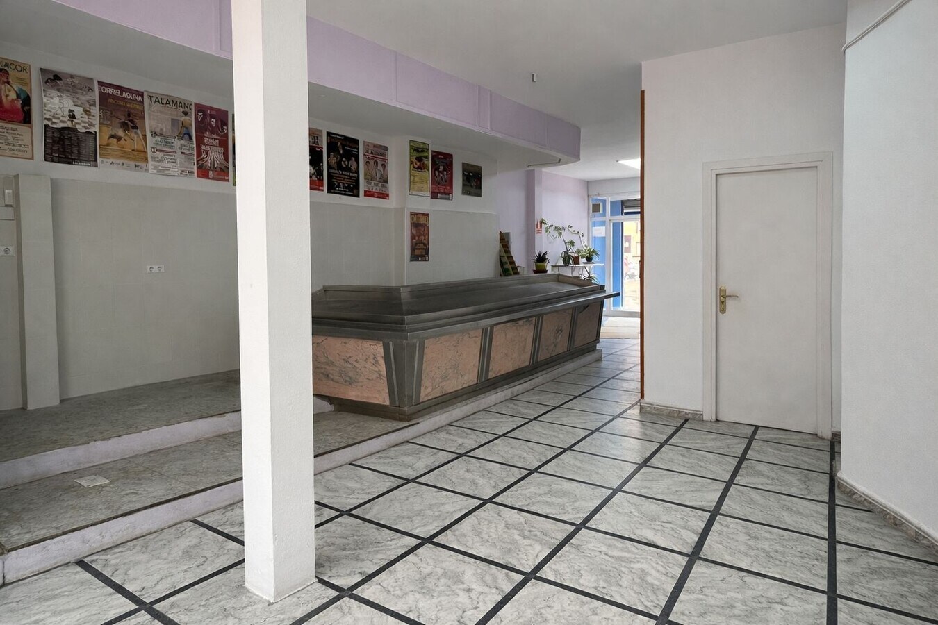 Fuente el Saz de Jarama, MAD 28140 - Unit 02 -  - Interior Photo - Image 2 of 7