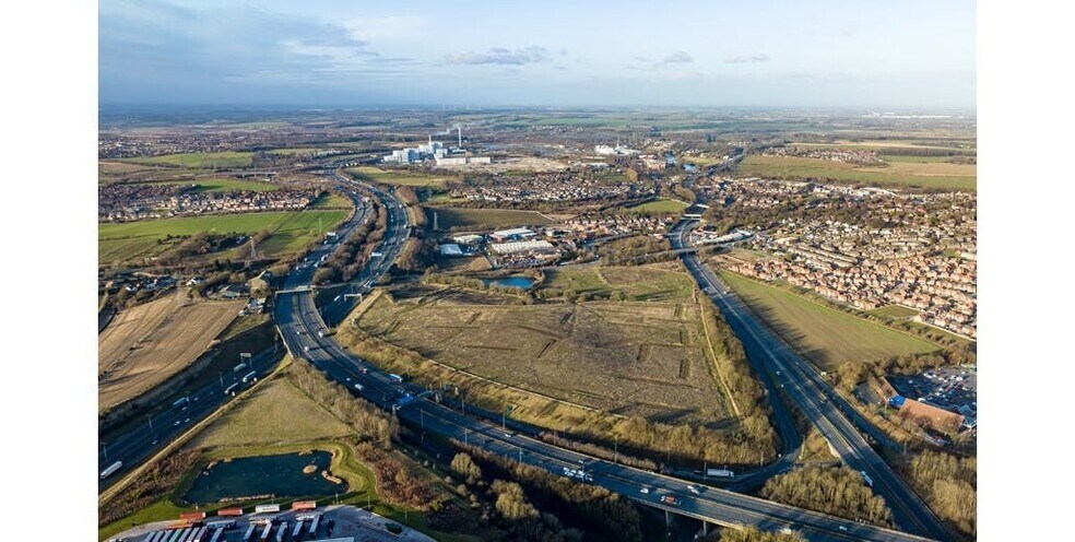 Knottingley Rd, Knottingley à louer - Photo du bâtiment - Image 3 de 5