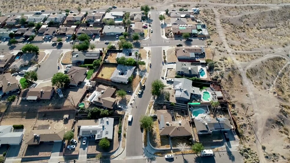 37000 Weston Ave, Barstow, CA à vendre - Vidéo sur l’inscription commerciale - Image 2 de 42