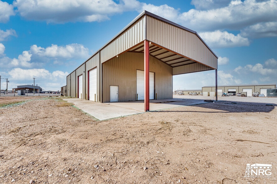 3211 S County Road 1180, Midland, TX for lease - Building Photo - Image 3 of 21