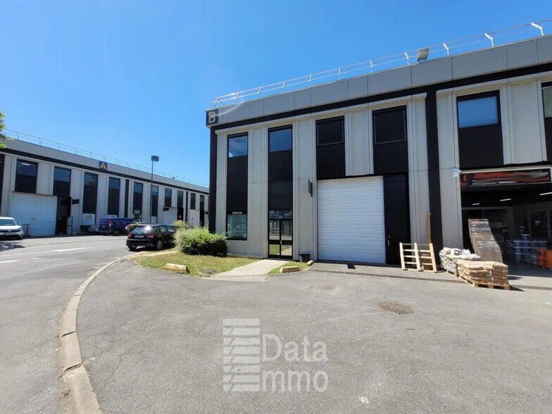 Flex in Lognes for lease - Building Photo - Image 2 of 10