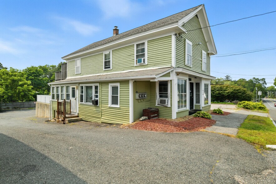 11 N Main St, Belchertown, MA à vendre - Photo du bâtiment - Image 1 de 16