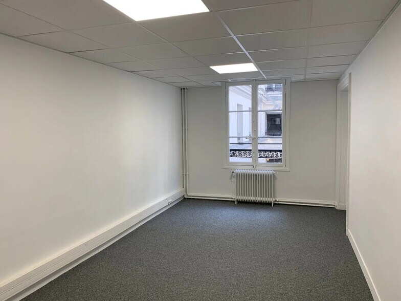 12 Rue De La Chaussee D'Antin, Paris for lease - Building Photo - Image 3 of 11