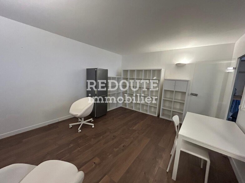 Office in Reims for lease - Interior Photo - Image 3 of 7