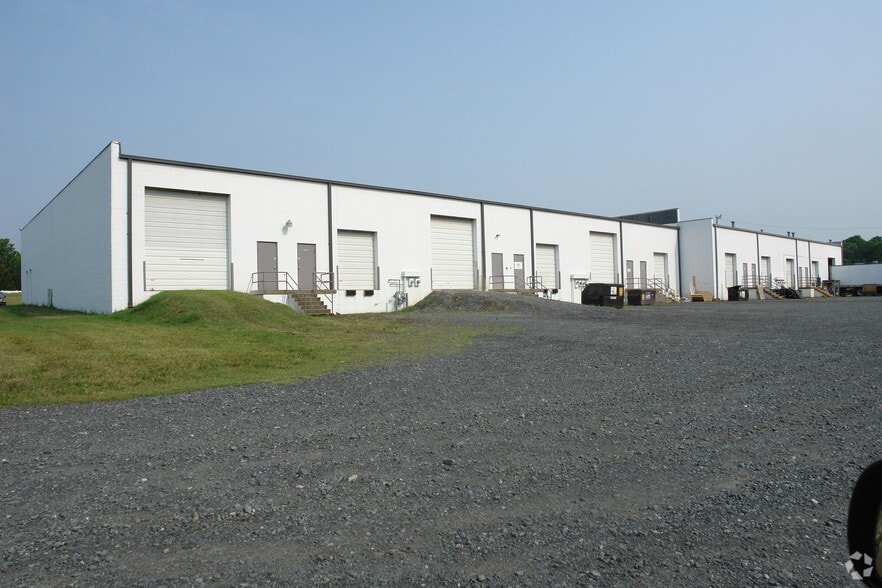 12243 Nations Ford Rd, Pineville, NC à louer - Photo du bâtiment - Image 2 de 5