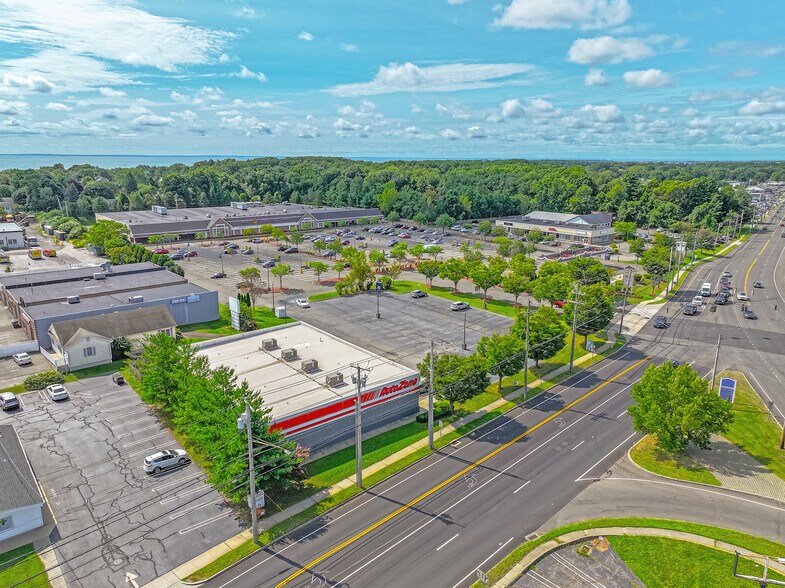 827 Bridgeport Ave, Milford, CT à louer - Photo du bâtiment - Image 2 de 6