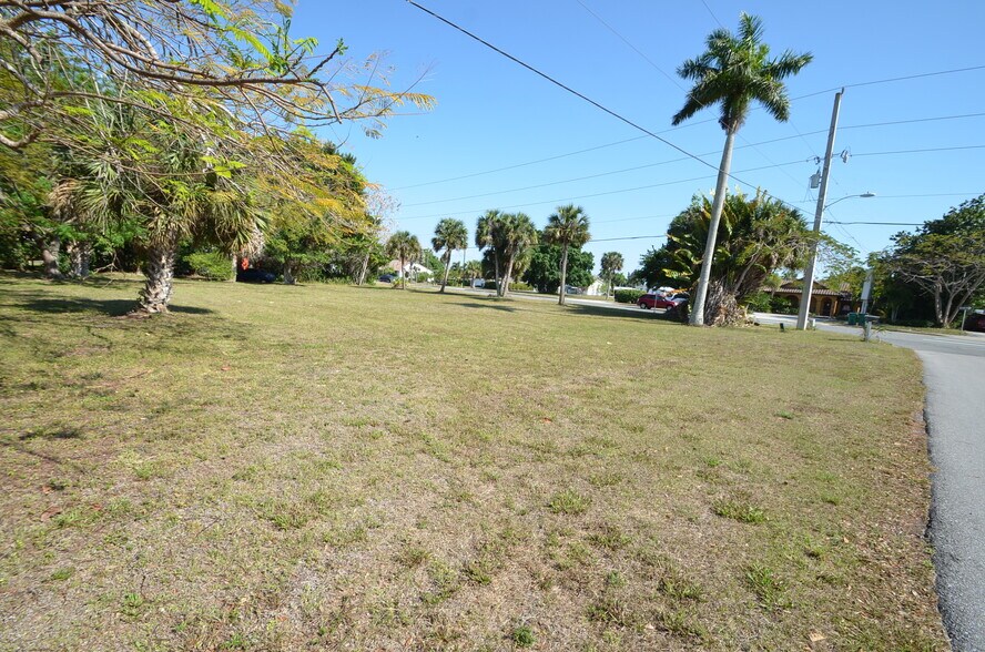 25142 Marion Ave, Punta Gorda, FL à vendre - Photo du bâtiment - Image 3 de 18