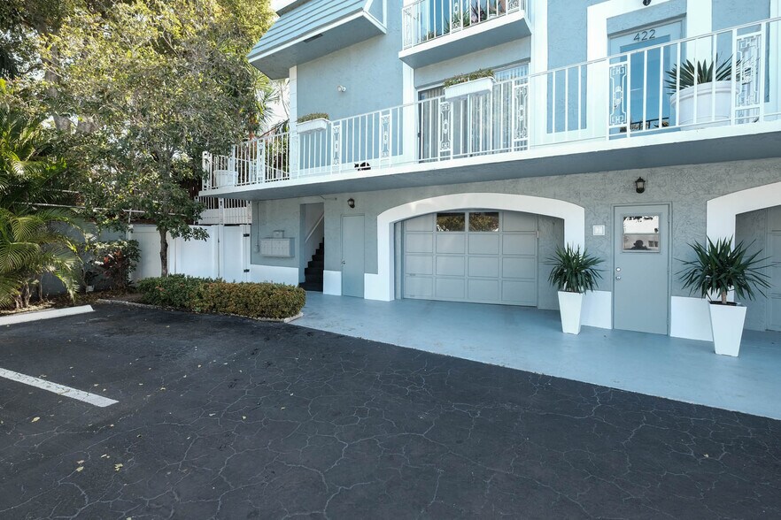 422 SW 9th St, Boca Raton, FL à vendre - Photo du bâtiment - Image 2 de 23