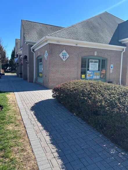 301-305 Main St, Butler, NJ à louer - Photo du bâtiment - Image 3 de 17