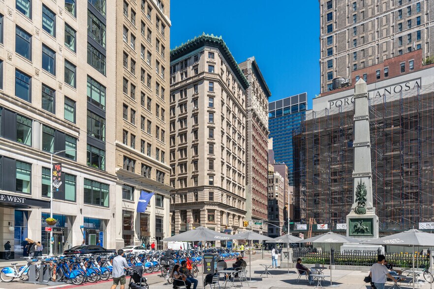 1123 Broadway, New York, NY à louer - Photo du bâtiment - Image 3 de 14