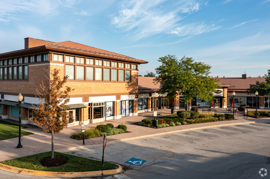 1-87 Town Sq, Wheaton, IL à vendre - Photo principale - Image 1 de 1