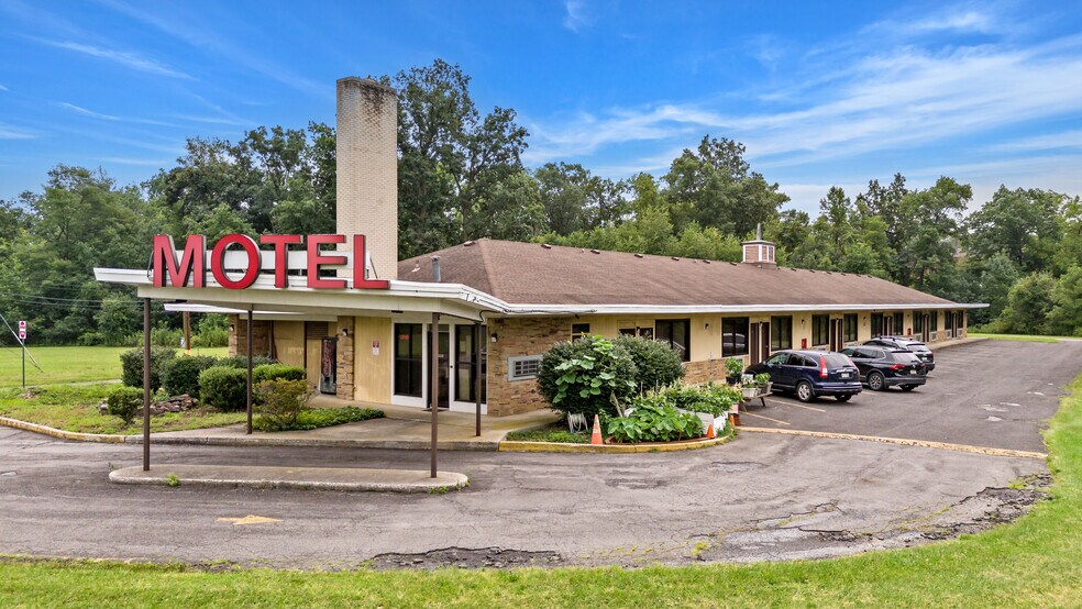 1058 Hausman Rd, Allentown, PA à vendre - Photo du bâtiment - Image 3 de 31