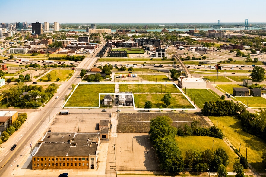 2601-2641 Trumbull St, Detroit, MI à vendre - Photo du bâtiment - Image 3 de 5