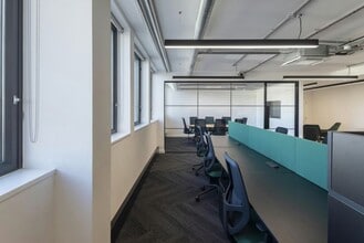 7-12 Noel St, London for lease Interior Photo- Image 1 of 6