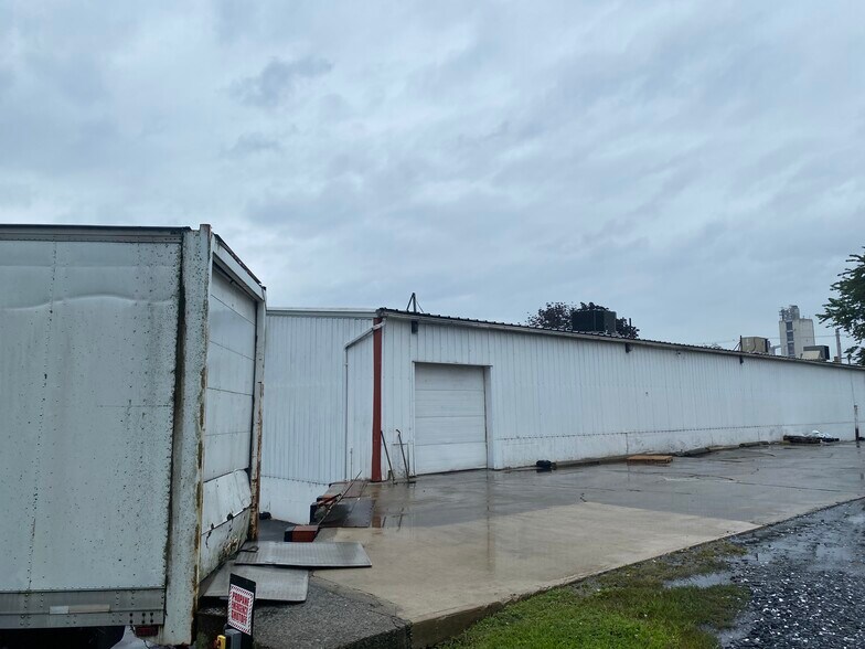 7642 Beth Bath Pike, Bath, PA for lease - Building Photo - Image 2 of 13