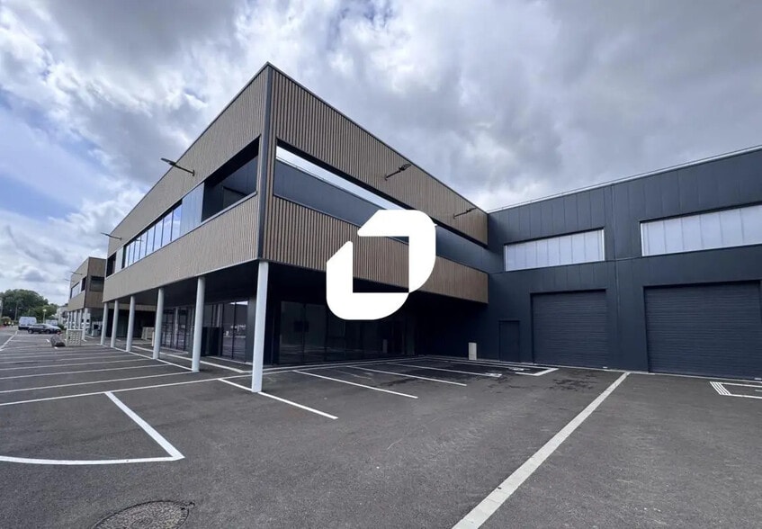 Flex in Geispolsheim for lease - Building Photo - Image 1 of 9