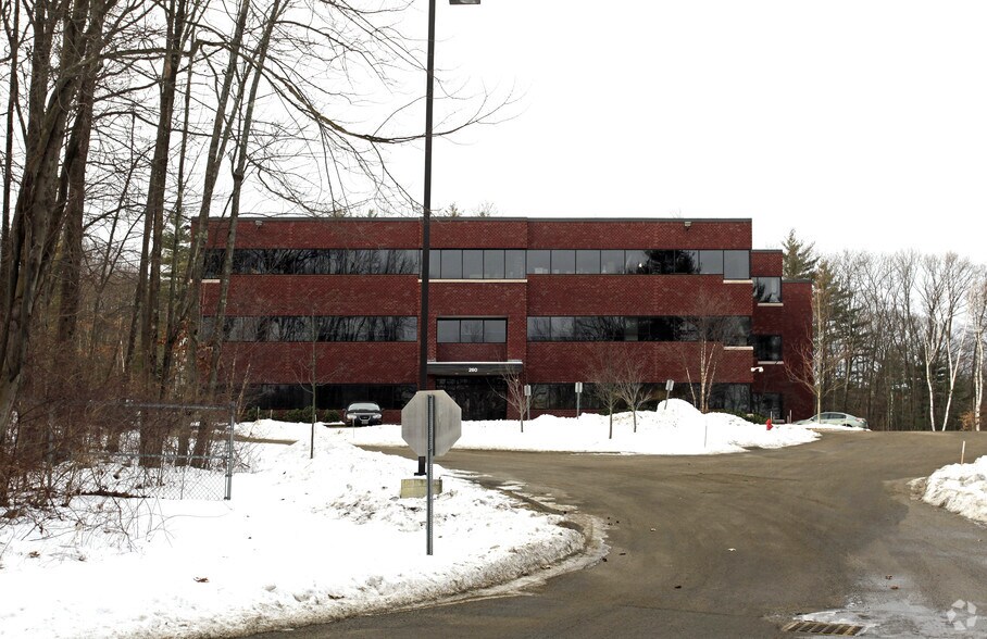 260 Locke Dr, Marlborough, MA à louer - Photo du bâtiment - Image 3 de 7