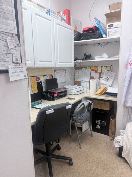 3800 Colonel Glenn Hwy, Fairborn, OH for lease - Building Photo - Image 2 of 8