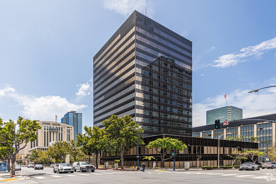 110 W A St, San Diego, CA à louer - Photo principale - Image 1 de 18