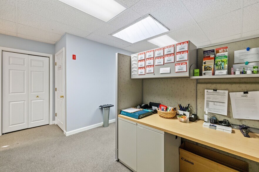 214 Lake St, Bristol, NH à vendre - Photo du bâtiment - Image 3 de 77