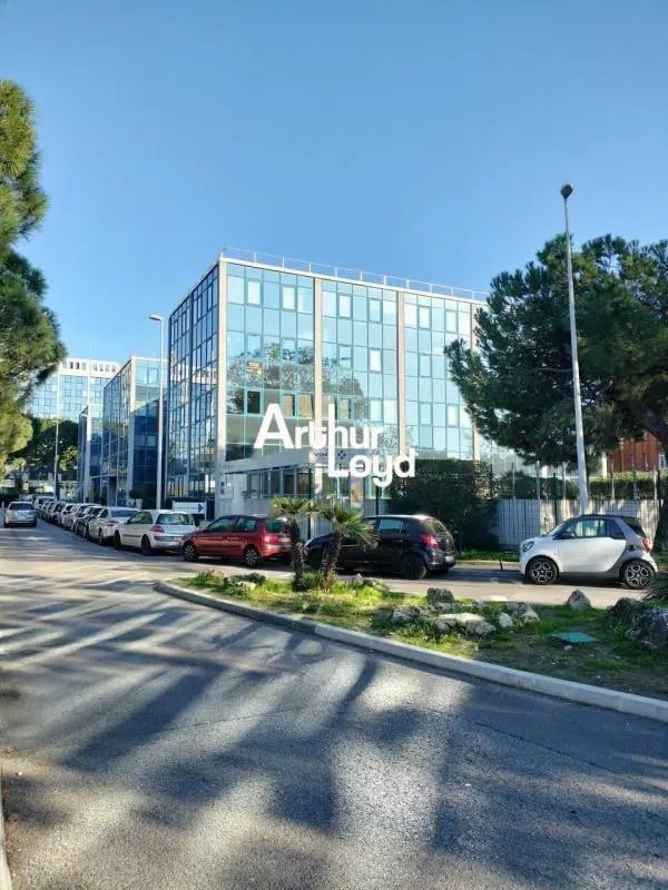 Office in Nice for lease Building Photo- Image 1 of 12