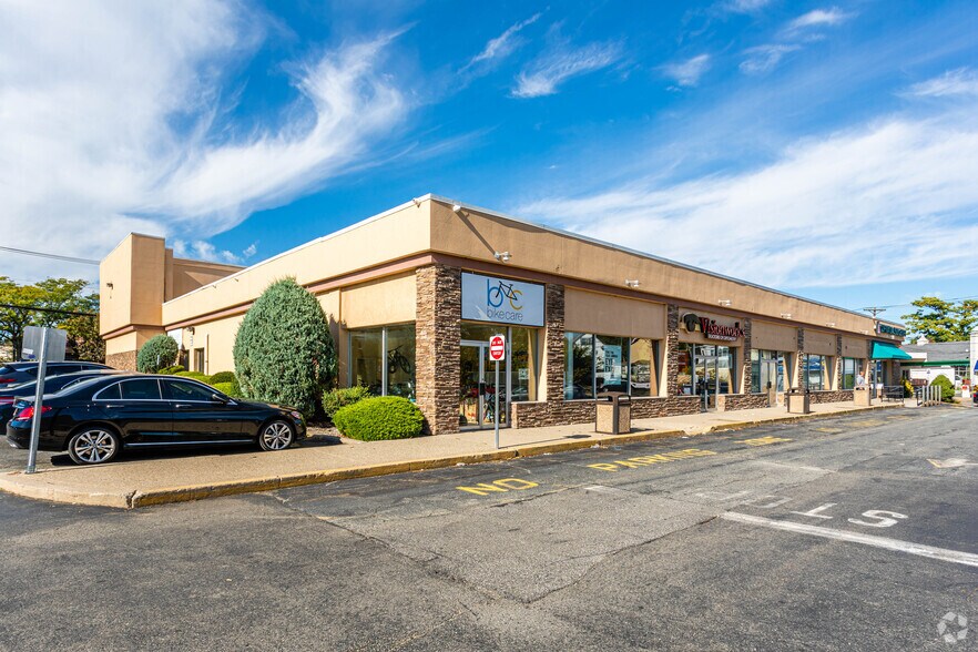 251 Clifton Ave, Clifton, NJ à louer - Photo du bâtiment - Image 3 de 4