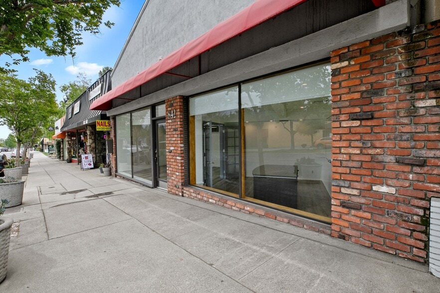 842 Foothill Blvd, La Cañada Flintridge, CA for lease - Building Photo - Image 2 of 23