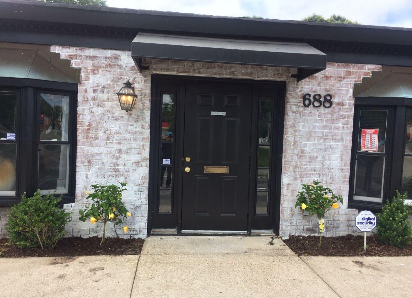 688 J Clyde Morris Blvd, Newport News, VA for sale Building Photo- Image 1 of 5