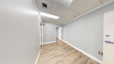 7777 Leesburg Pike, Falls Church, VA à louer Photo intérieure- Image 2 de 4