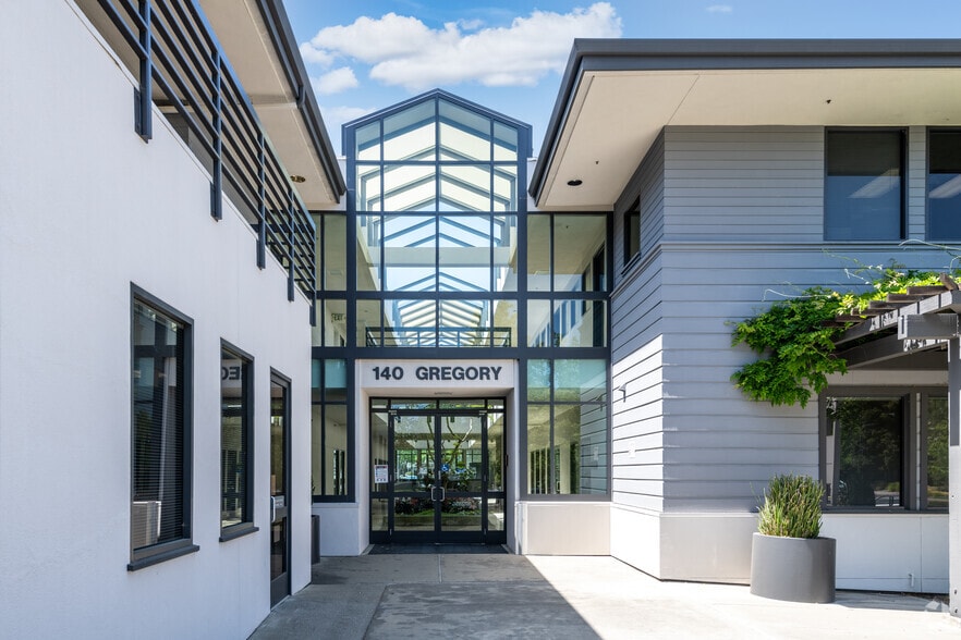 140 Gregory Ln, Pleasant Hill, CA for lease - Building Photo - Image 2 of 10