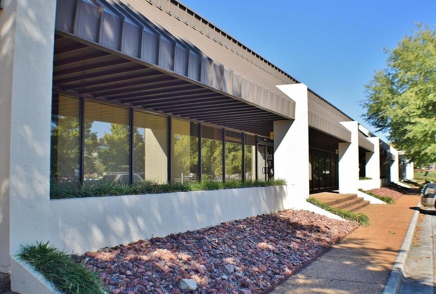 1555 The Boardwalk, Huntsville, AL for lease - Building Photo - Image 2 of 12