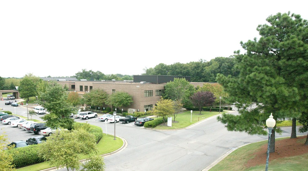 2100-2120 Exeter Rd, Germantown, TN à louer - Photo du bâtiment - Image 2 de 14