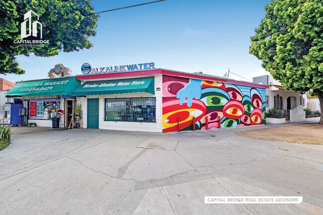 Plus de détails pour 5766 Venice Blvd, Los Angeles, CA - Commerce de détail à vendre
