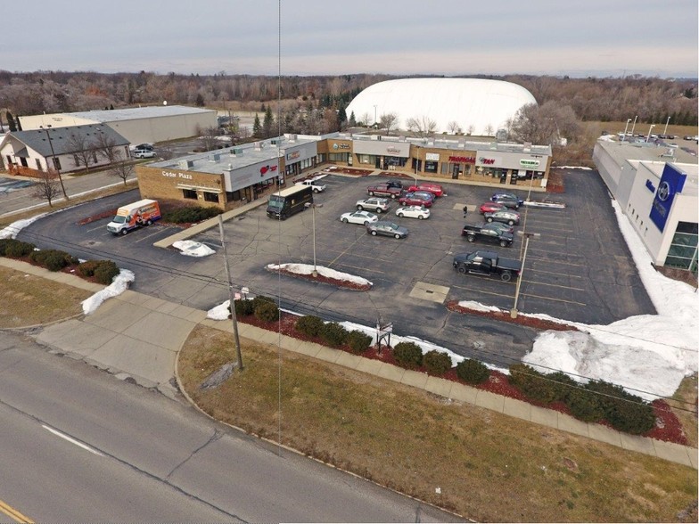 5302-5326 Highland Rd, Waterford, MI for lease - Building Photo - Image 2 of 3