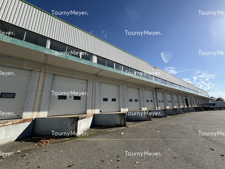 8 Avenue De Fondeyre, Toulouse for lease - Building Photo - Image 3 of 9