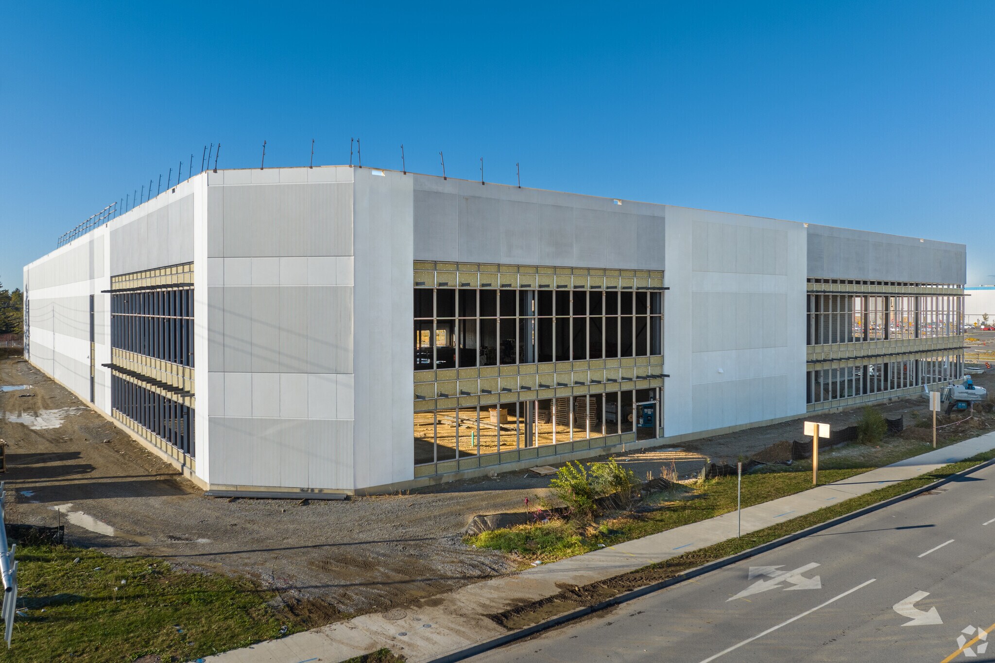 95 Aeropark Blvd, Hamilton, ON à vendre Photo du bâtiment- Image 1 de 1