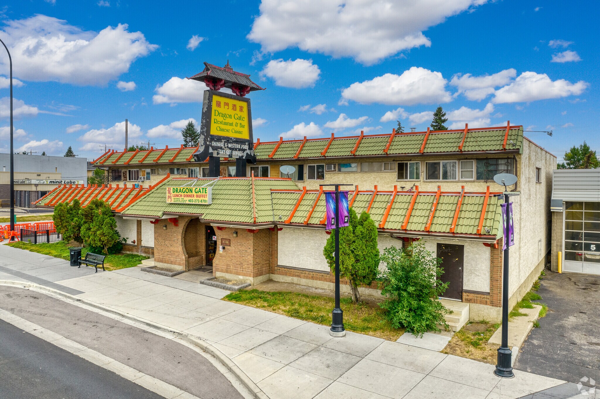 4402 17th Ave SE, Calgary, AB for sale Building Photo- Image 1 of 1