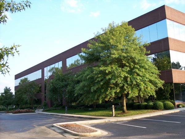 4955 Corporate Dr NW, Huntsville, AL for lease - Primary Photo - Image 1 of 7