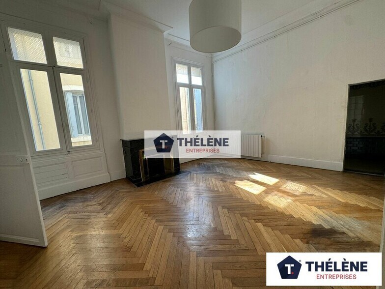 Office in Montpellier for lease - Interior Photo - Image 2 of 7