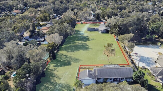 Plus de détails pour 11723 Marjory Ave, Tampa, FL - Spécialité à vendre