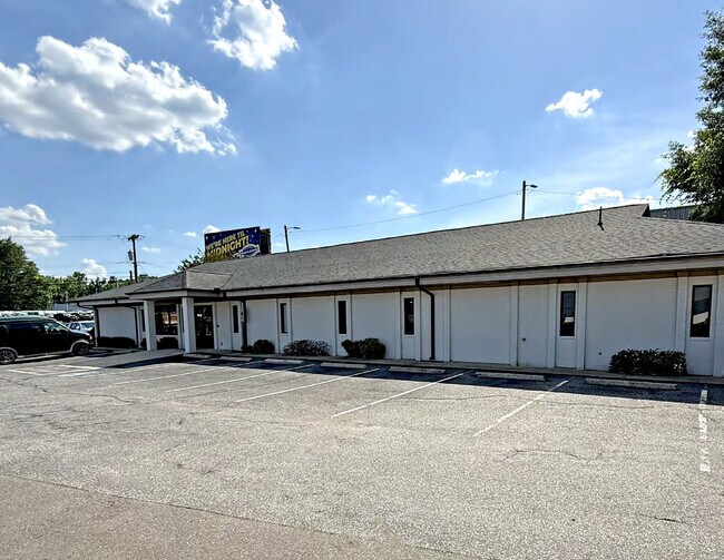 More details for 2396 E Franklin Blvd, Gastonia, NC - Retail for Sale